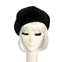 Load image into Gallery viewer, Black Velvet Beret Hat