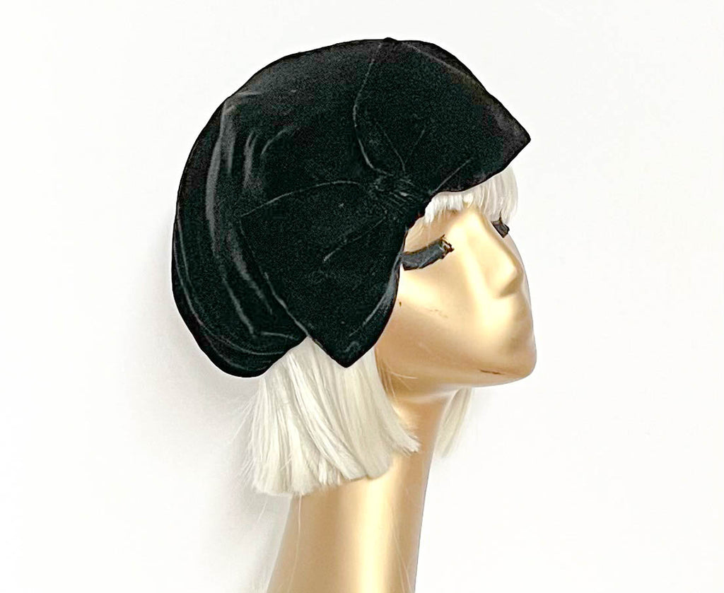 Black Velvet Beret Bow