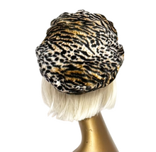 Load image into Gallery viewer, Beret Hat Leopard Faux Fur