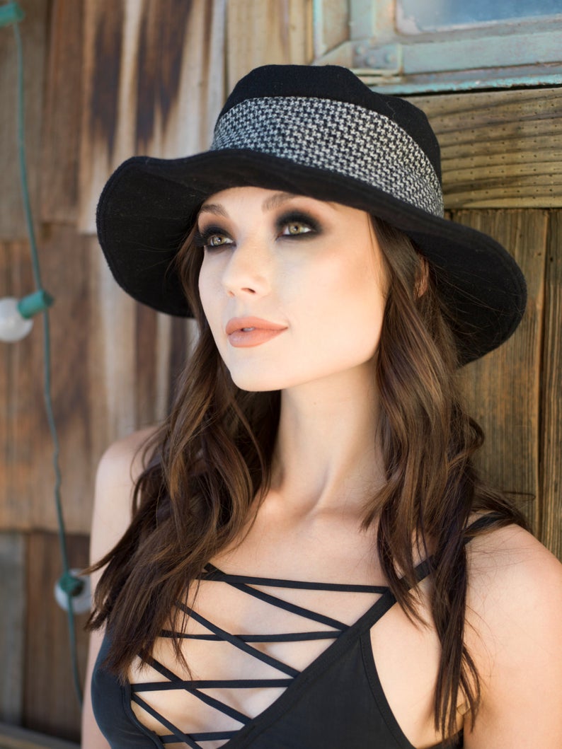 Wool Two Tone Bucket Hat