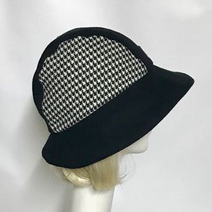 Cloche Hat Black Wool / Houndstooth Bow