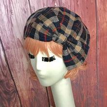 Load image into Gallery viewer, Wool Beret Hat
