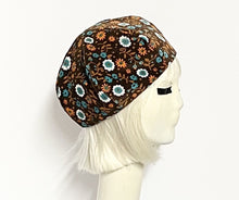 Load image into Gallery viewer, Brown Velveteen Floral Beret