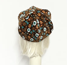 Load image into Gallery viewer, Brown Velveteen Floral Beret