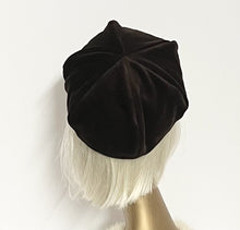 Load image into Gallery viewer, Brown Velveteen Beret Hat