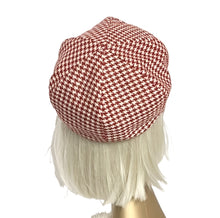 Load image into Gallery viewer, Houndstooth Beret Hat
