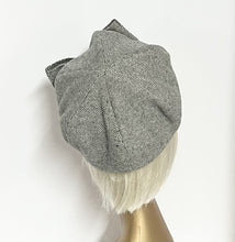 Load image into Gallery viewer, Beret Hat Bow.