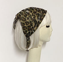Load image into Gallery viewer, Leopard Scarf