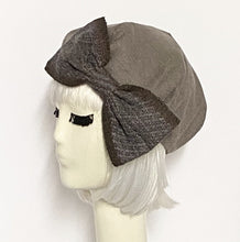 Load image into Gallery viewer, Beret Hat Bow