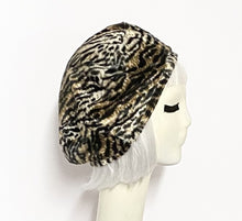 Load image into Gallery viewer, Beret Hat Leopard Faux Fur