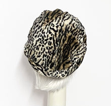 Load image into Gallery viewer, Beret Hat Leopard Faux Fur