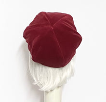 Load image into Gallery viewer, Red Velveteen Beret Hat