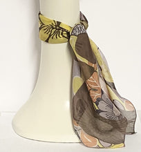 Load image into Gallery viewer, Floral Silk Scarf