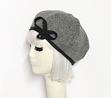 Load image into Gallery viewer, Beret Hat Bow